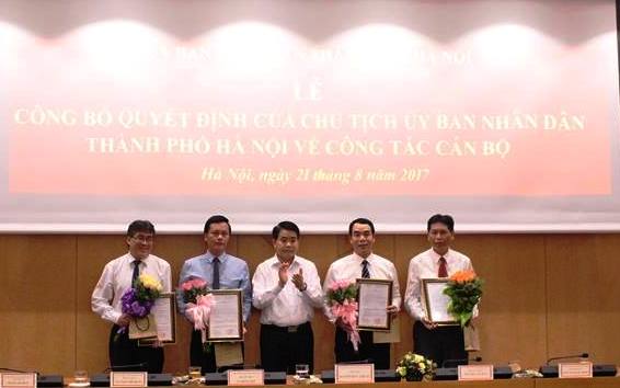 Hà Nội bổ nhiệm hàng loạt giám đốc, phó giám đốc sở ảnh 1